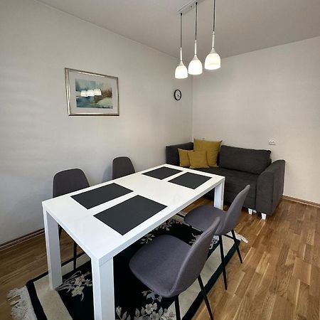 B Home Apartment For Rent Saraybosna Dış mekan fotoğraf